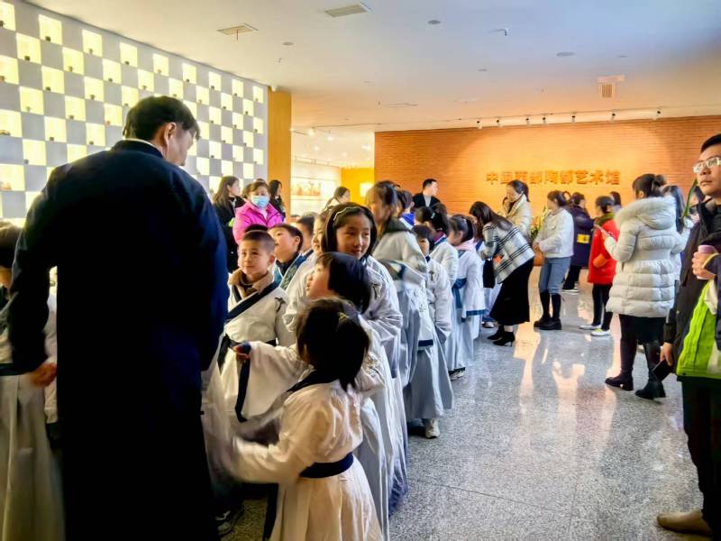 文化赋能：正蓝旗魔创文旅挖掘城市文化资源的实践探索